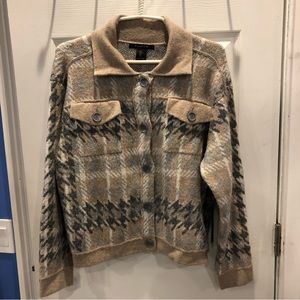 Tahari Neutral Plaid Sweater L